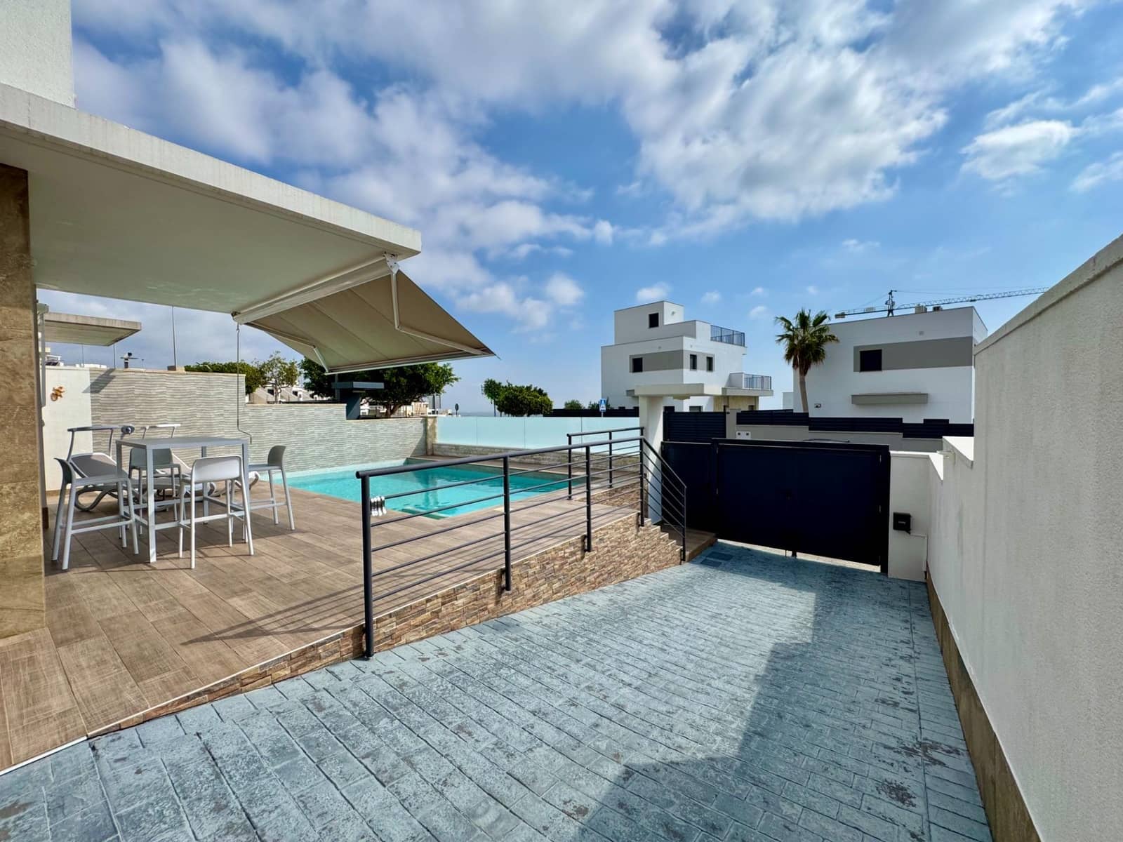 3 soverom Villa til salgs i San Miguel de Salinas med svømmebasseng garasje - € 439 000 (Ref: 9813865)