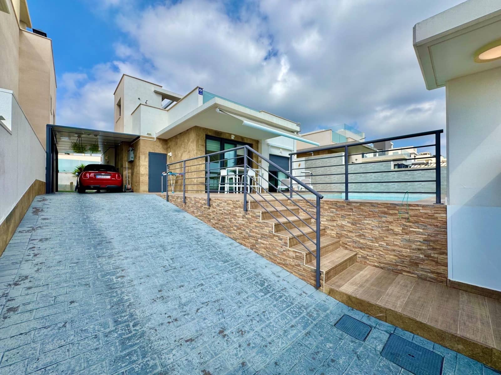 3 soverom Villa til salgs i San Miguel de Salinas med svømmebasseng garasje - € 439 000 (Ref: 9813865)