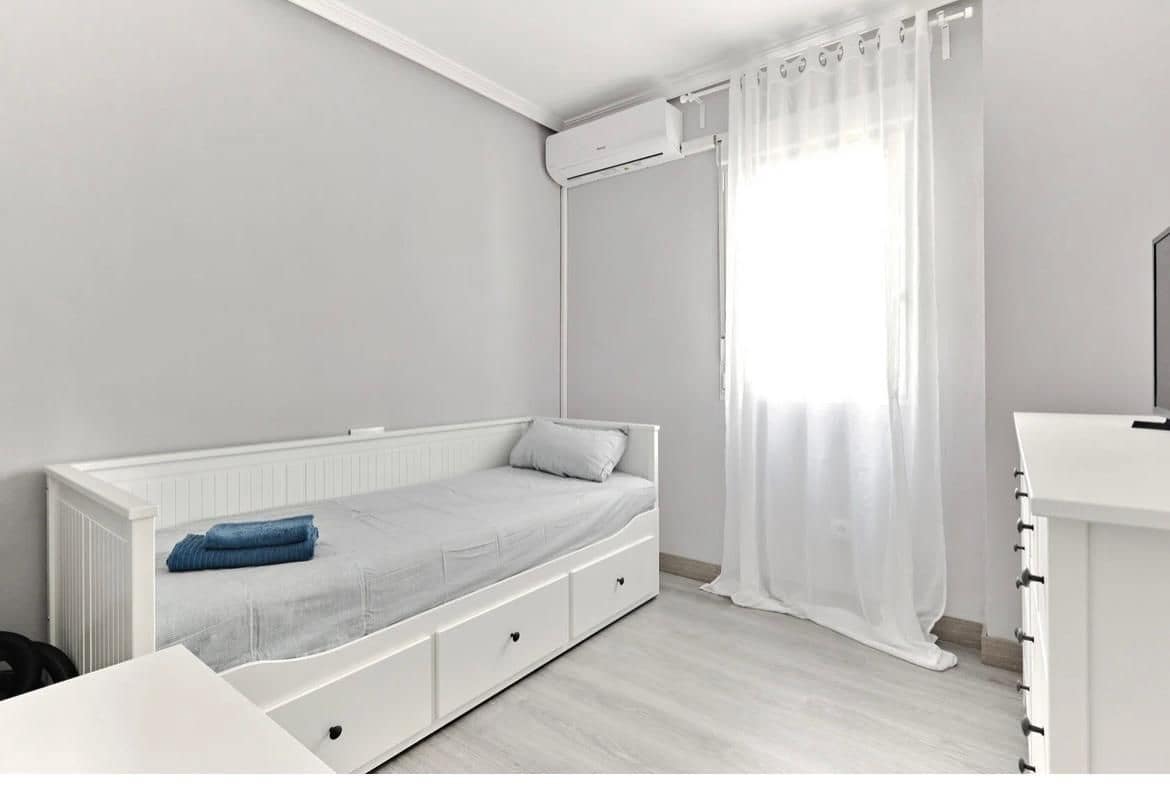 2 Zimmer Apartment zu verkaufen in Torrevieja - 229.900 € (Ref: 9813875)
