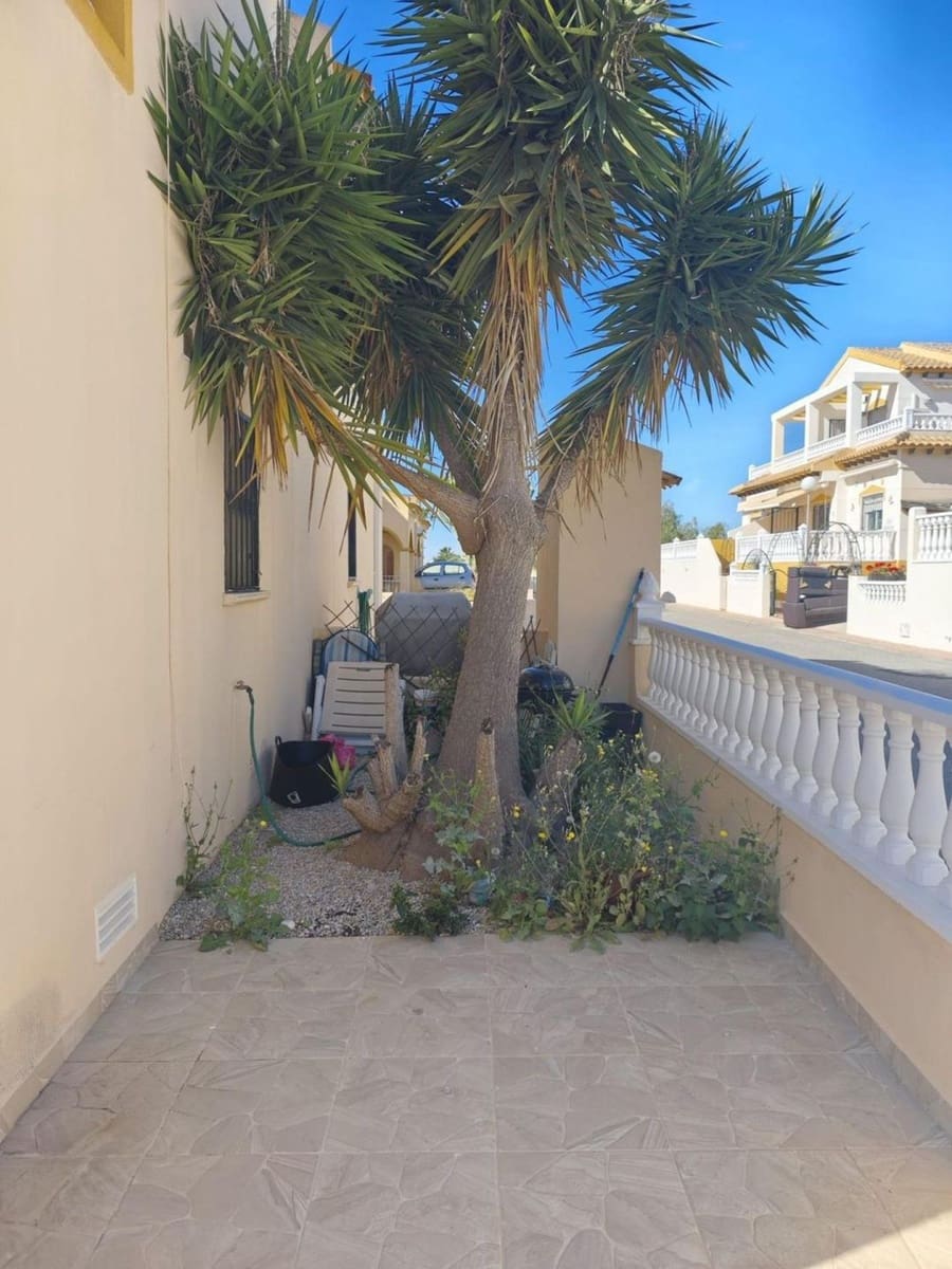 2 slaapkamer Huis te koop in Orihuela Costa met zwembad - € 200.000 (Ref: 9816066)