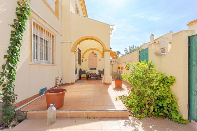 Chalet de 3 habitaciones en El Mojon, Pilar de la Horadada en venta - 215.000 € (Ref: 9820675)