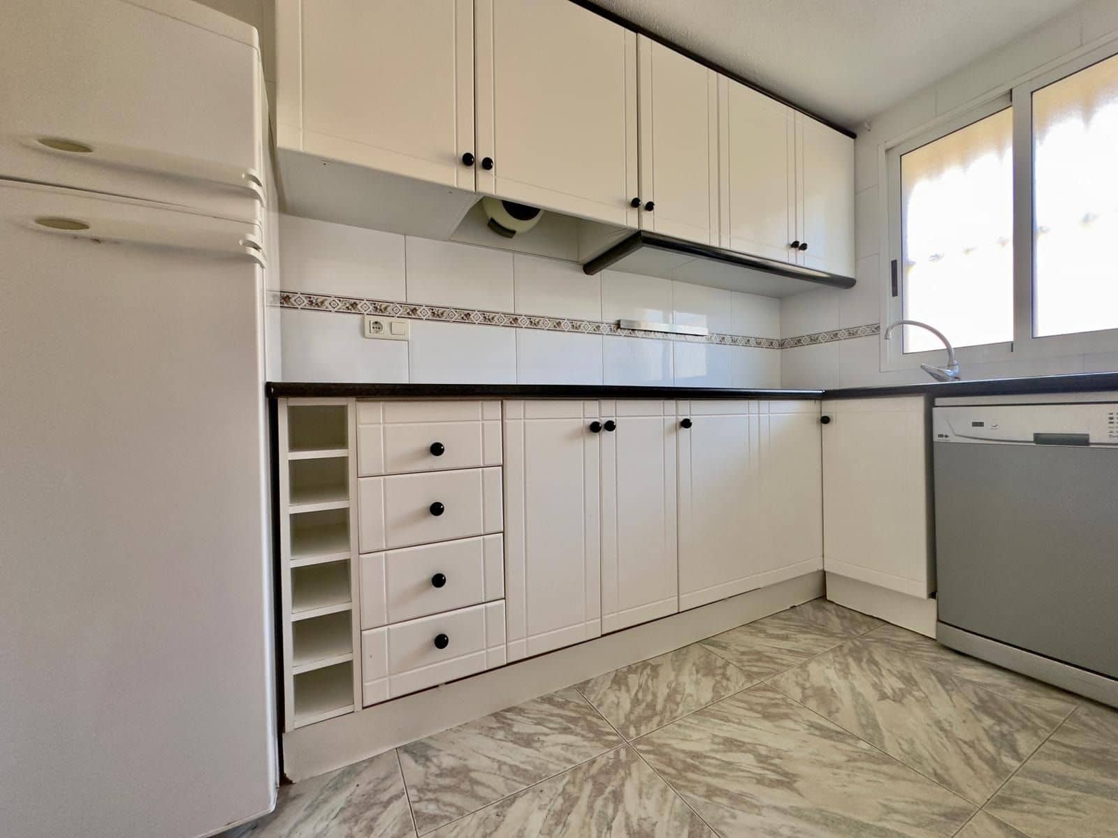 2 slaapkamer Appartement te koop in Torrevieja met zwembad garage - € 199.000 (Ref: 9823080)