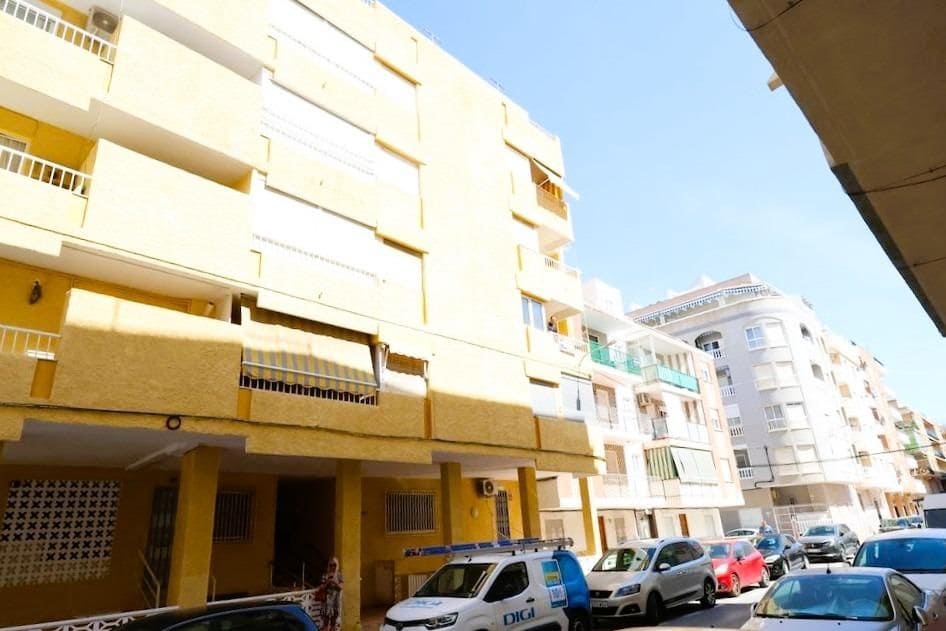 3 chambre Appartement à vendre à Torrevieja - 249 000 € (Ref: 9825515)