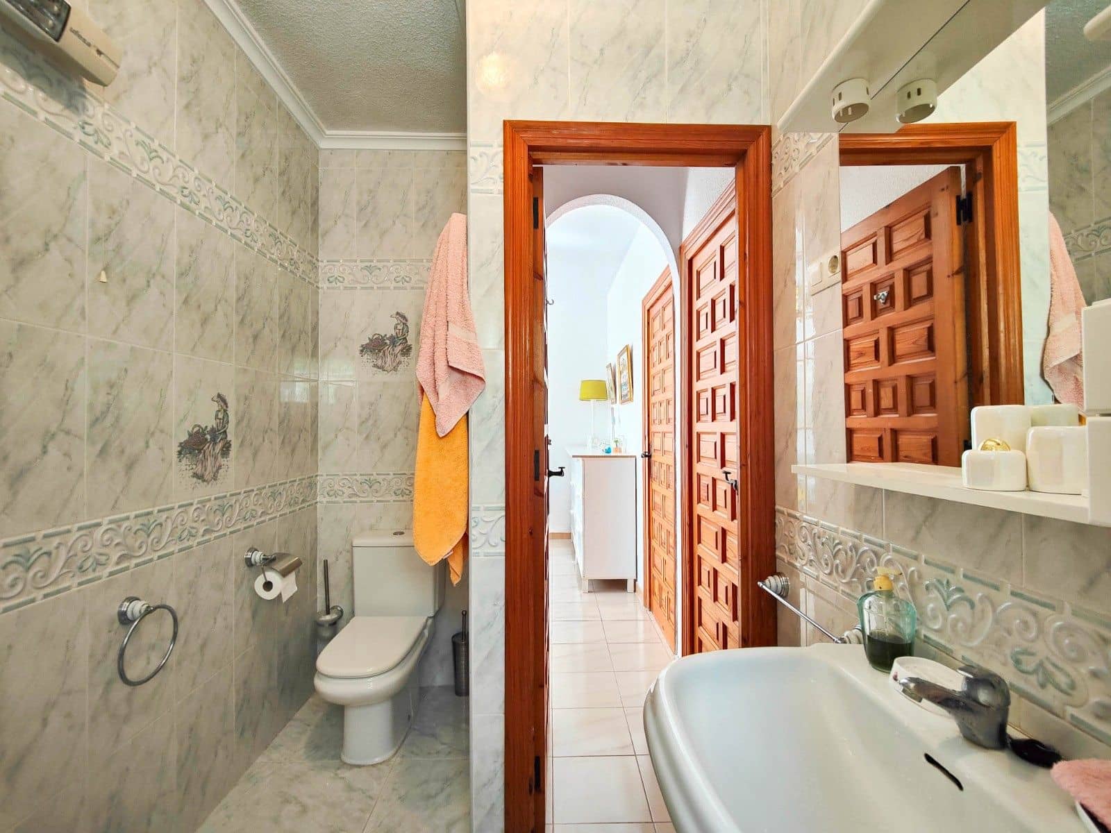 2 Zimmer Doppelhaus zu verkaufen in Torrevieja mit Garage - 219.900 € (Ref: 9825601)