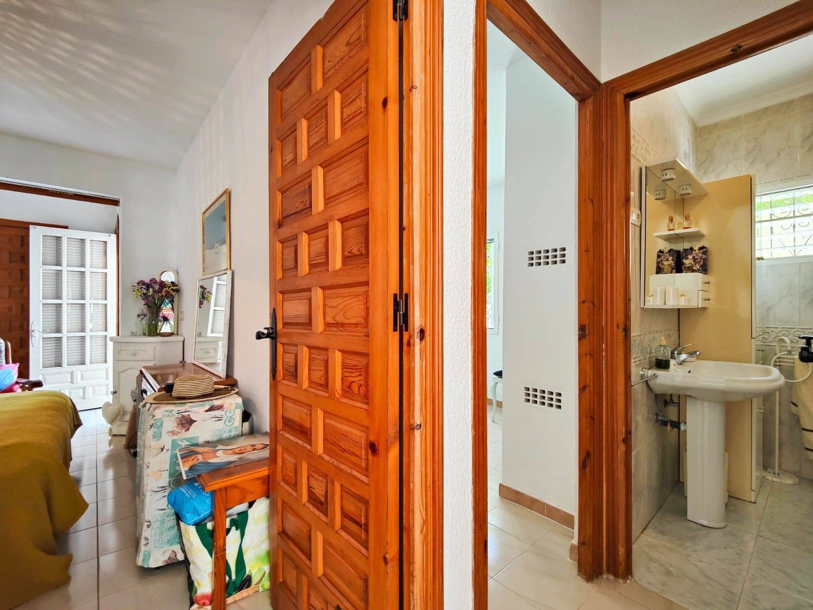 2 Zimmer Doppelhaus zu verkaufen in Torrevieja mit Garage - 219.900 € (Ref: 9825601)