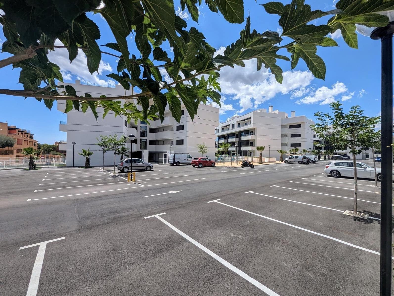 2 soveværelse Penthouse til salg i Filipinas med swimmingpool garage - € 289.995 (Ref: 9829381)