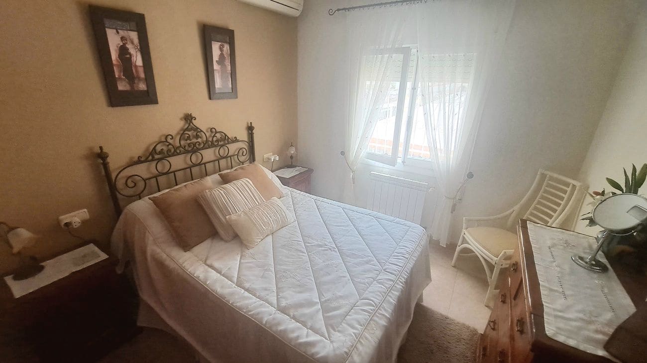 3 bedroom Villa for sale in Filipinas with pool - € 425,000 (Ref: 9836601)