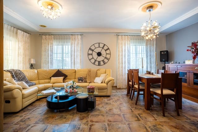 Chalet de 5 habitaciones en La Hoya, Elche / Elx en venta con piscina garaje - 510.000 € (Ref: 9836611)