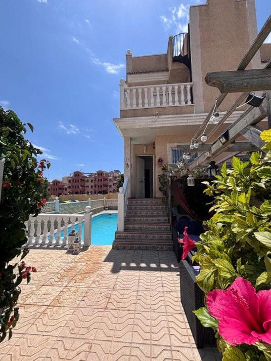 3 bedroom Townhouse for sale in Filipinas with pool - € 219,000 (Ref: 9836616)