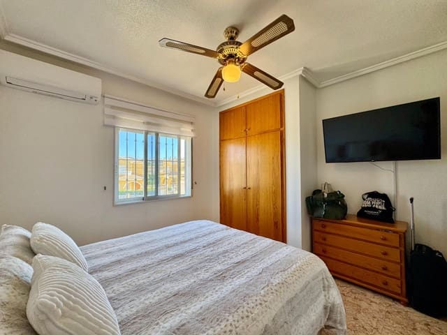 3 quarto Moradia em Banda para venda em Las Filipinas com piscina - 195 000 € (Ref: 9839538)