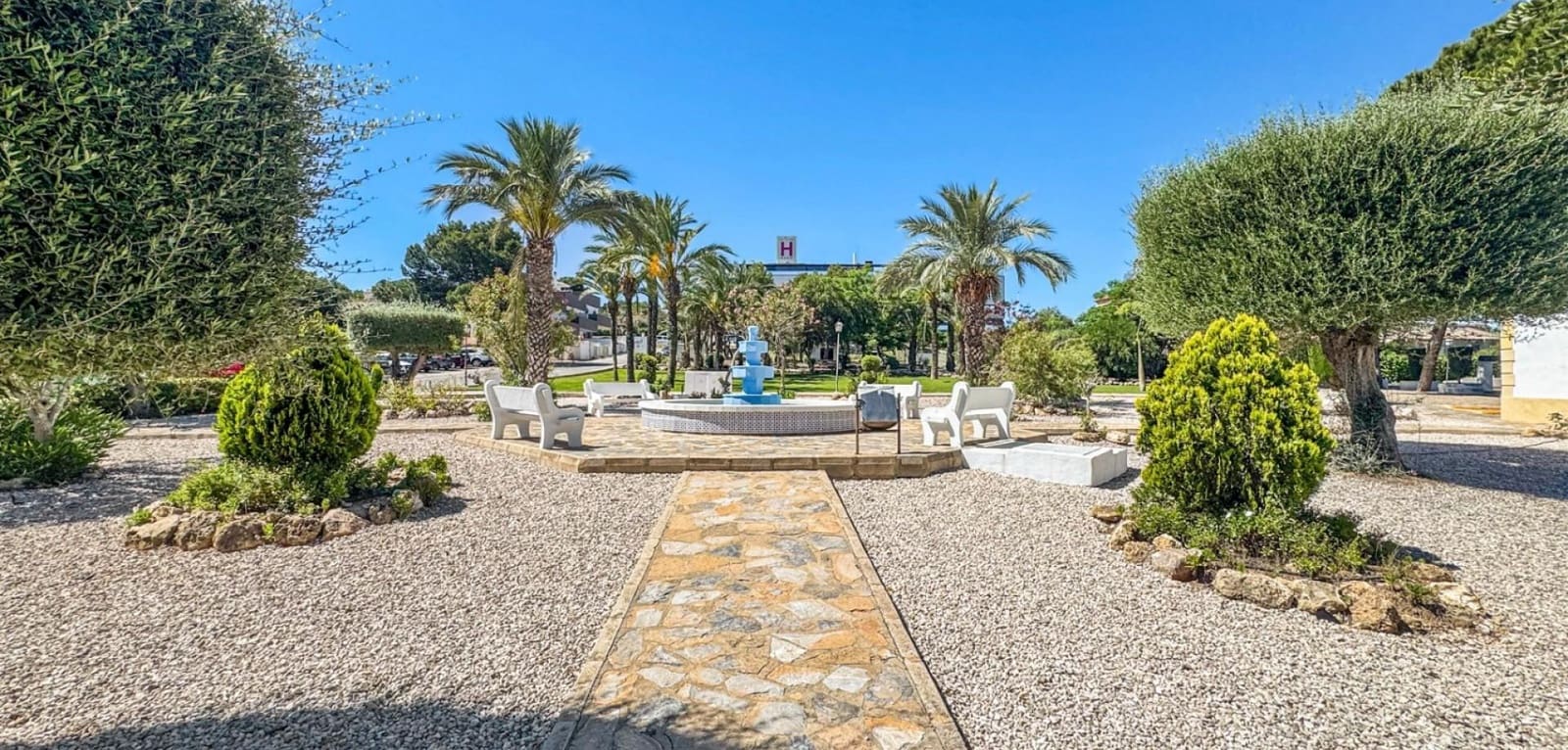 1 soveværelse Bungalow til salg i Torrevieja med swimmingpool - € 132.000 (Ref: 9840427)