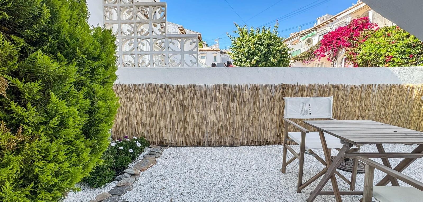 1 soveværelse Bungalow til salg i Torrevieja med swimmingpool - € 132.000 (Ref: 9840427)