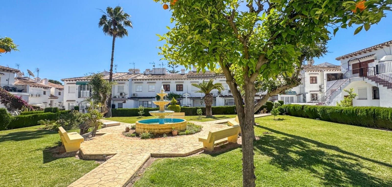 1 soveværelse Bungalow til salg i Torrevieja med swimmingpool - € 132.000 (Ref: 9840427)