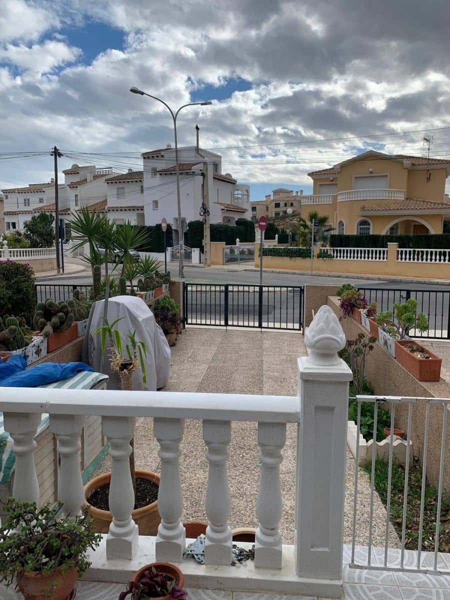 3 bedroom Villa for sale in Filipinas with pool - € 185,500 (Ref: 9840430)