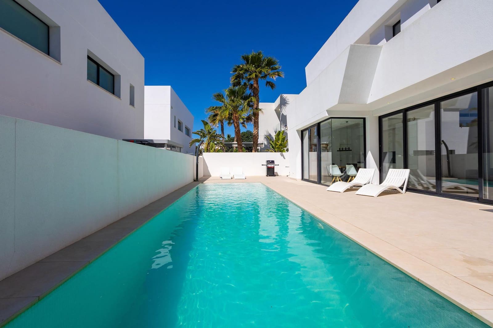 4 soveværelse Villa til salg i Rojales - € 629.000 (Ref: 9840947)