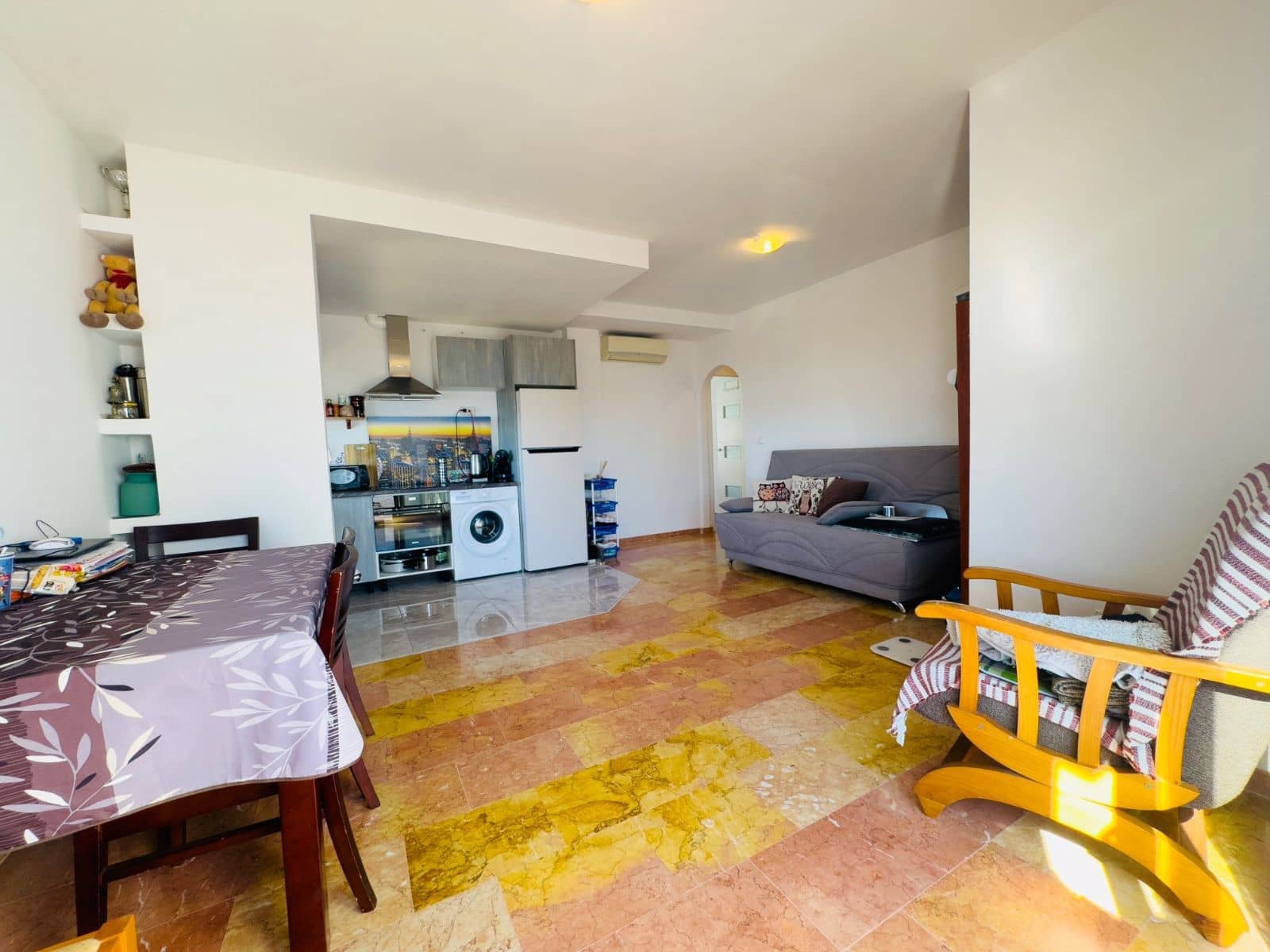 2 Zimmer Apartment zu verkaufen in Torrevieja mit Pool Garage - 299.000 € (Ref: 9840951)