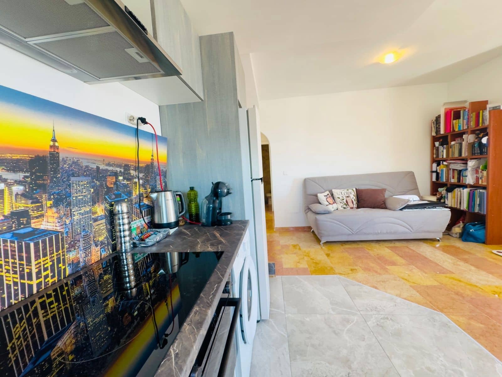 2 Zimmer Apartment zu verkaufen in Torrevieja mit Pool Garage - 299.000 € (Ref: 9840951)
