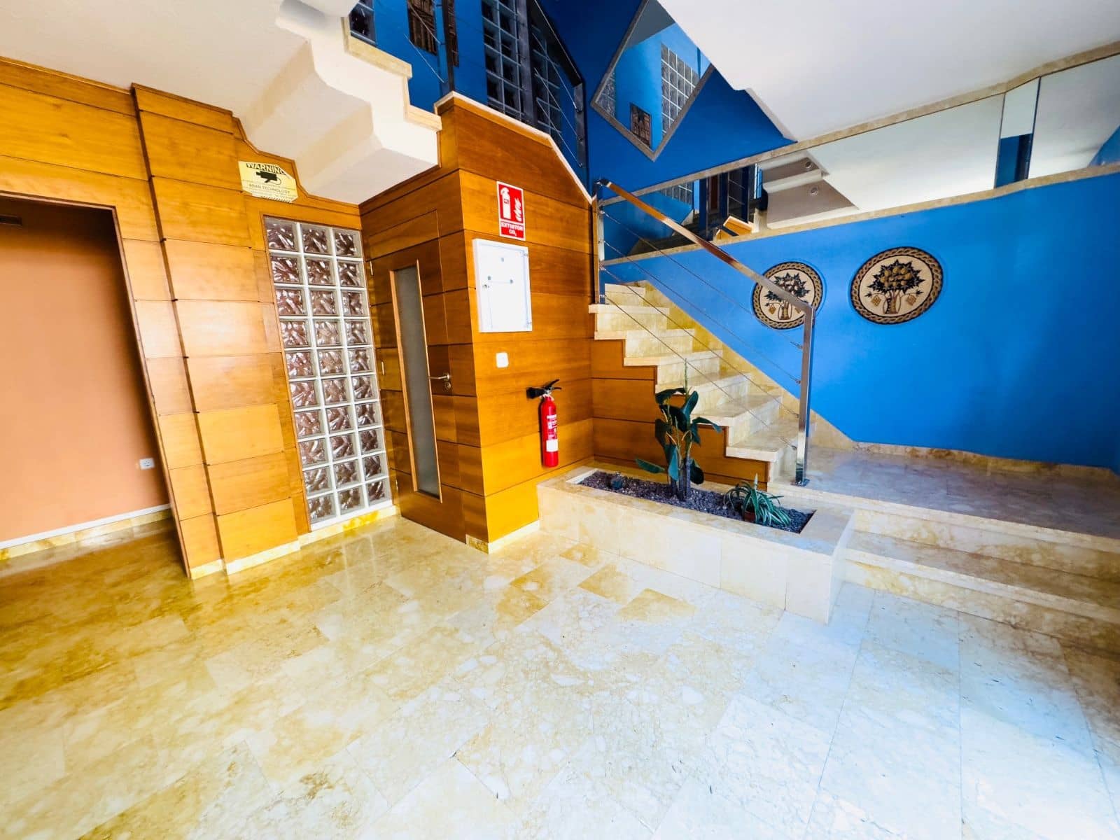 2 Zimmer Apartment zu verkaufen in Torrevieja mit Pool Garage - 299.000 € (Ref: 9840951)