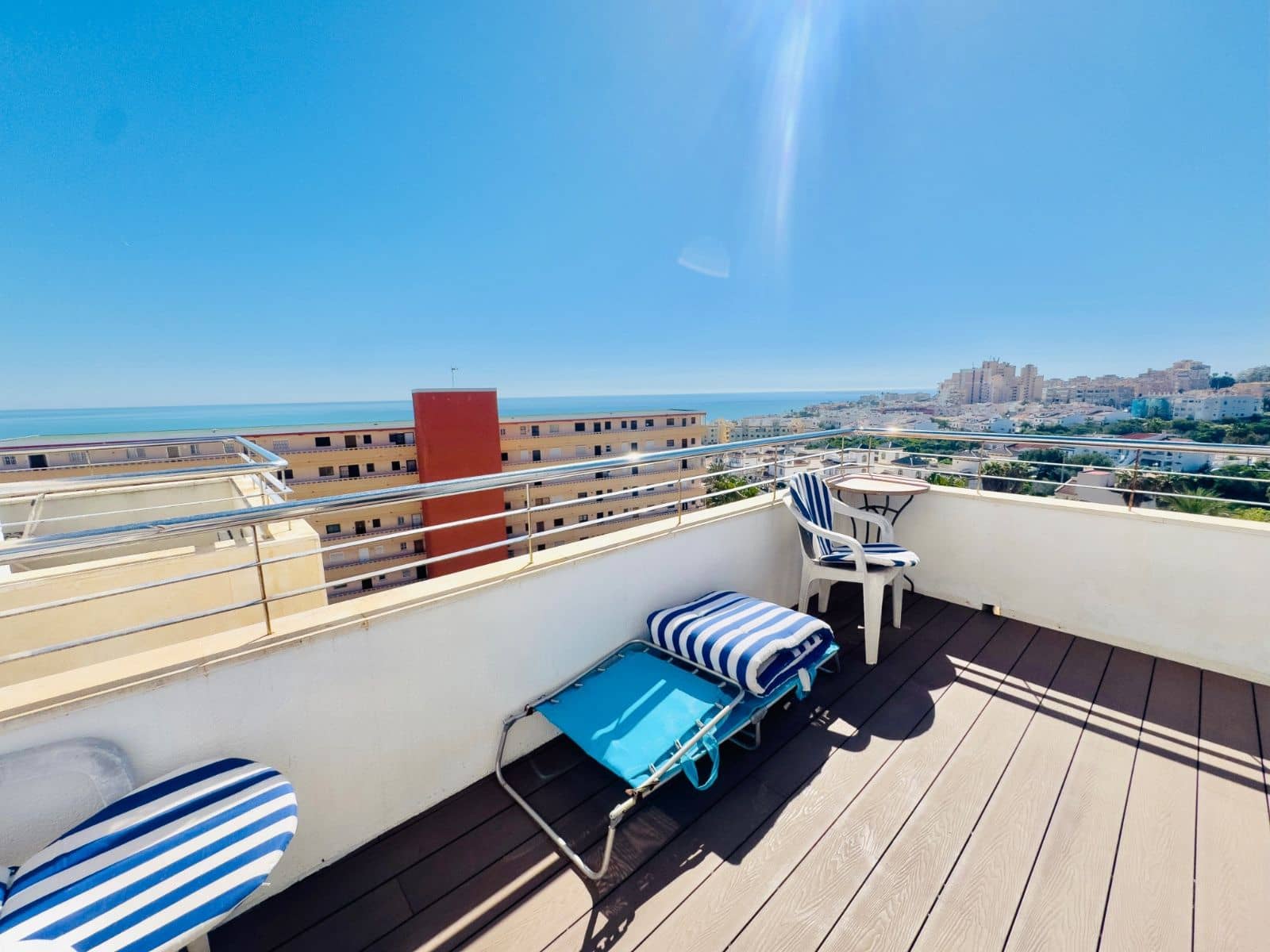 2 Zimmer Apartment zu verkaufen in Torrevieja mit Pool Garage - 299.000 € (Ref: 9840951)