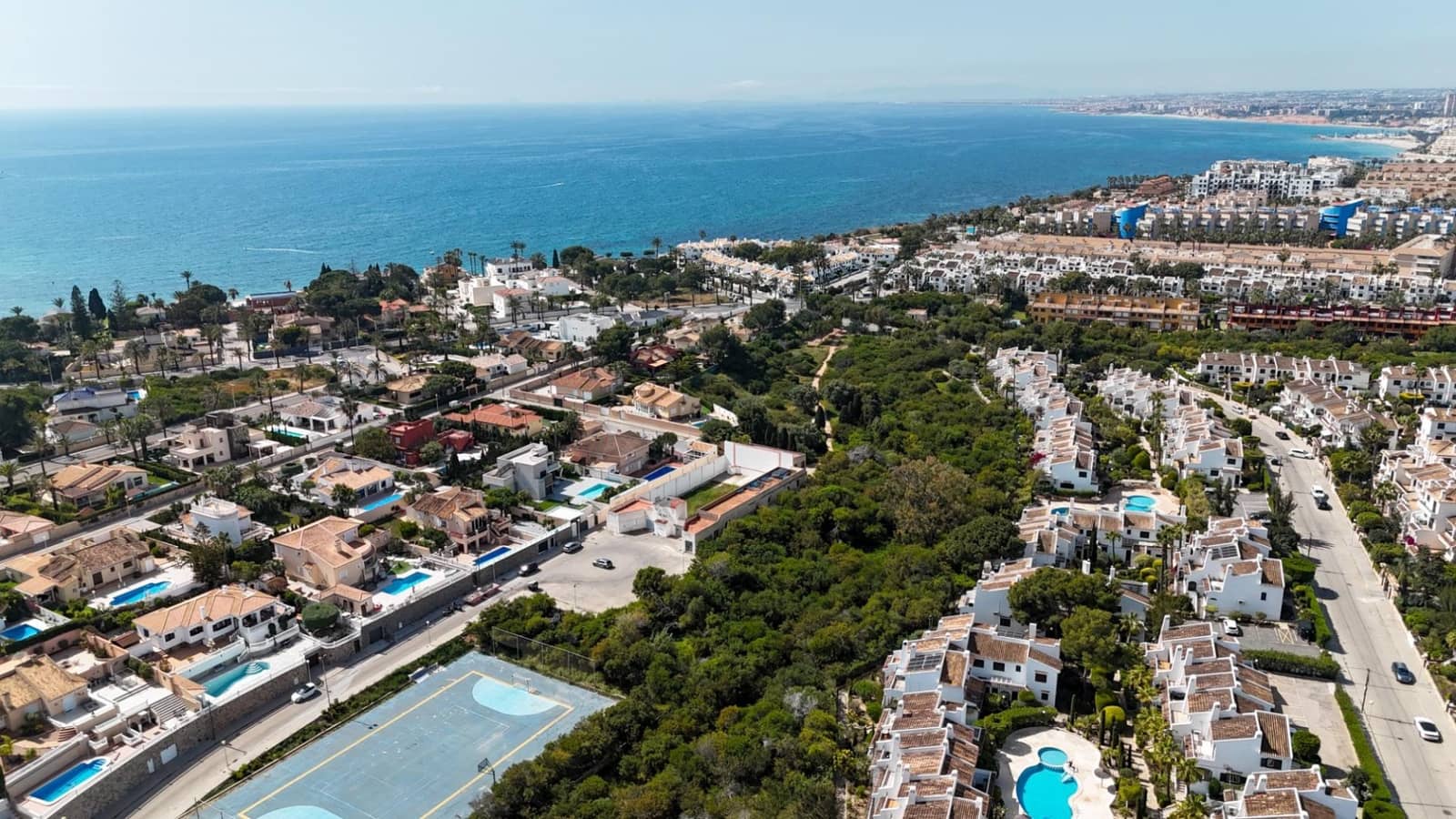 2 bedroom Apartment for sale in Cabo Roig with pool - € 205,000 (Ref: 9840952)