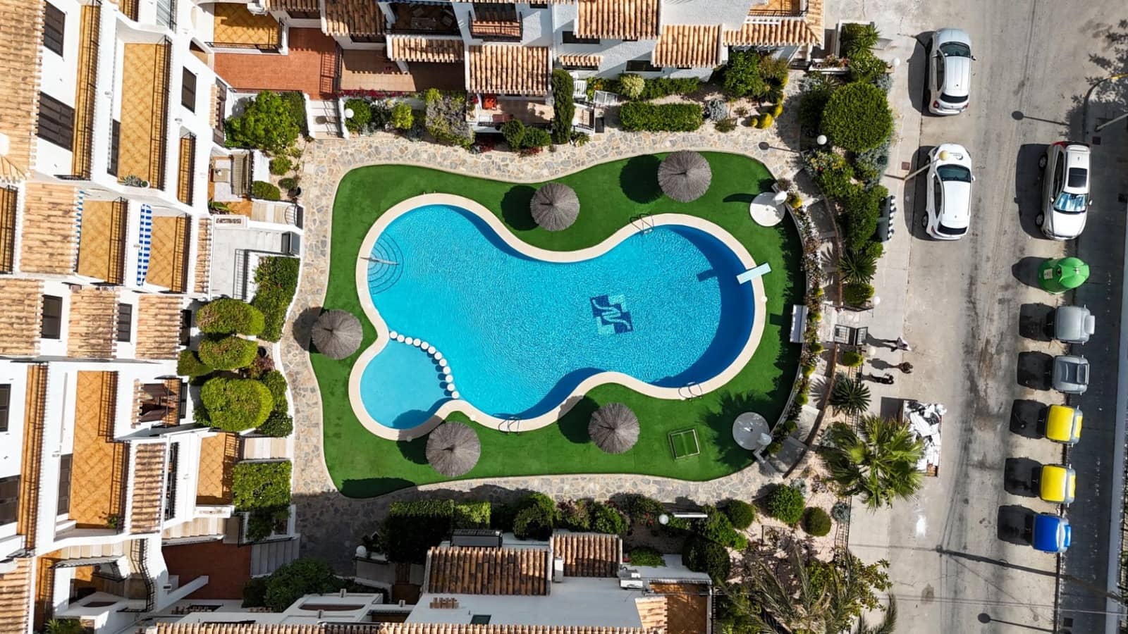 2 bedroom Apartment for sale in Cabo Roig with pool - € 205,000 (Ref: 9840952)