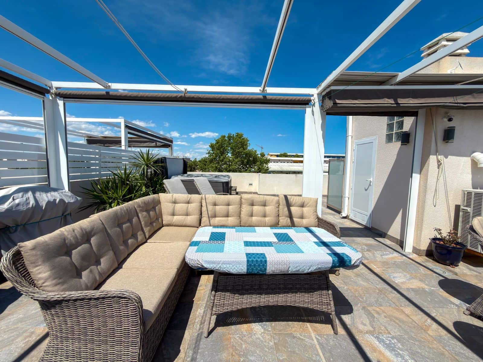 2 bedroom Apartment for sale in Aguas Nuevas with pool garage - € 270,000 (Ref: 9840953)