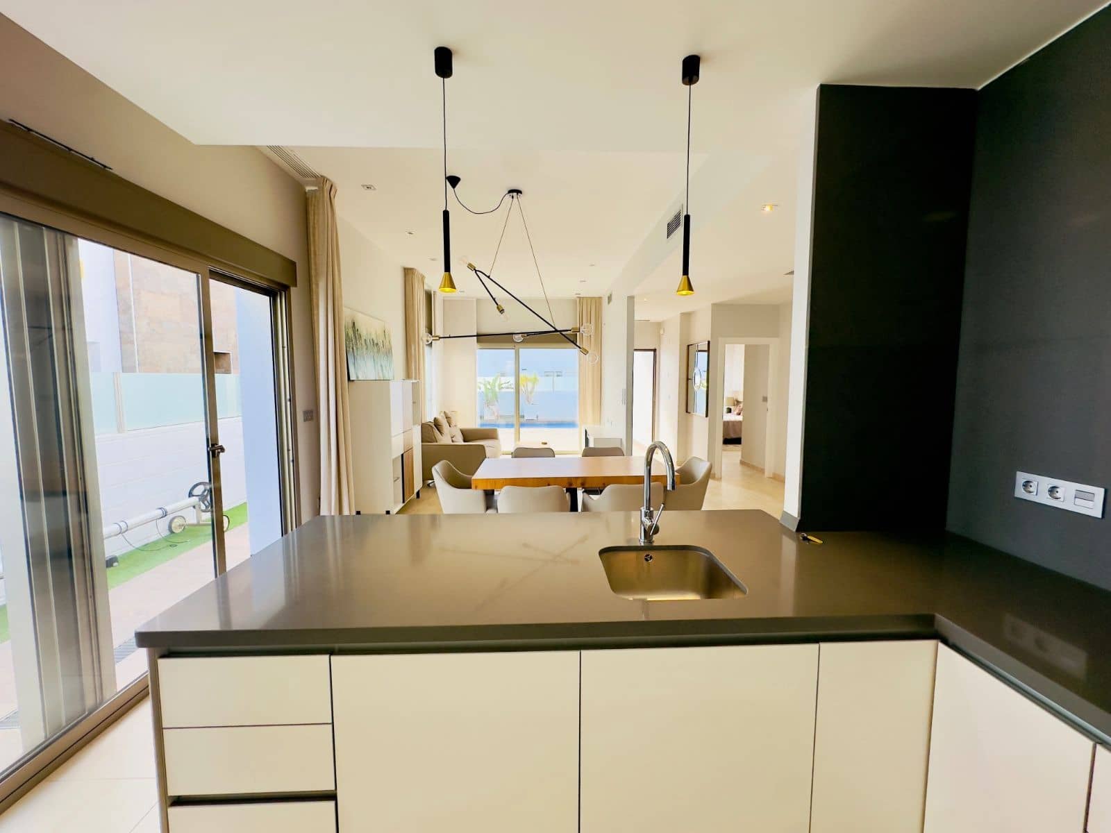 5 bedroom Villa for sale in Orihuela Costa with pool - € 595,000 (Ref: 9840955)