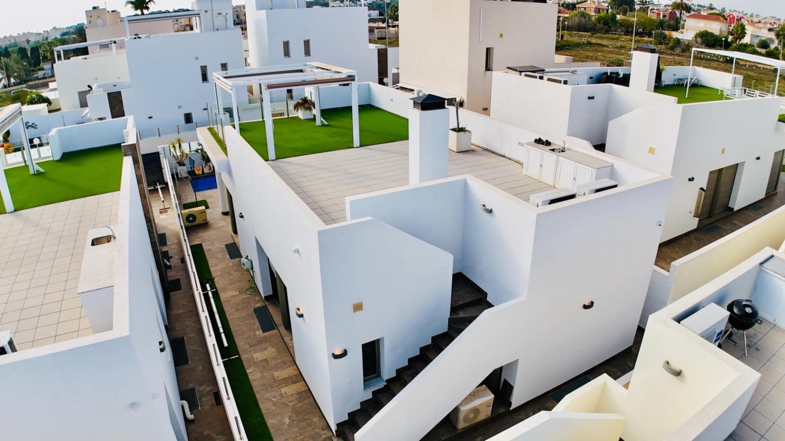 5 bedroom Villa for sale in Orihuela Costa with pool - € 595,000 (Ref: 9840955)
