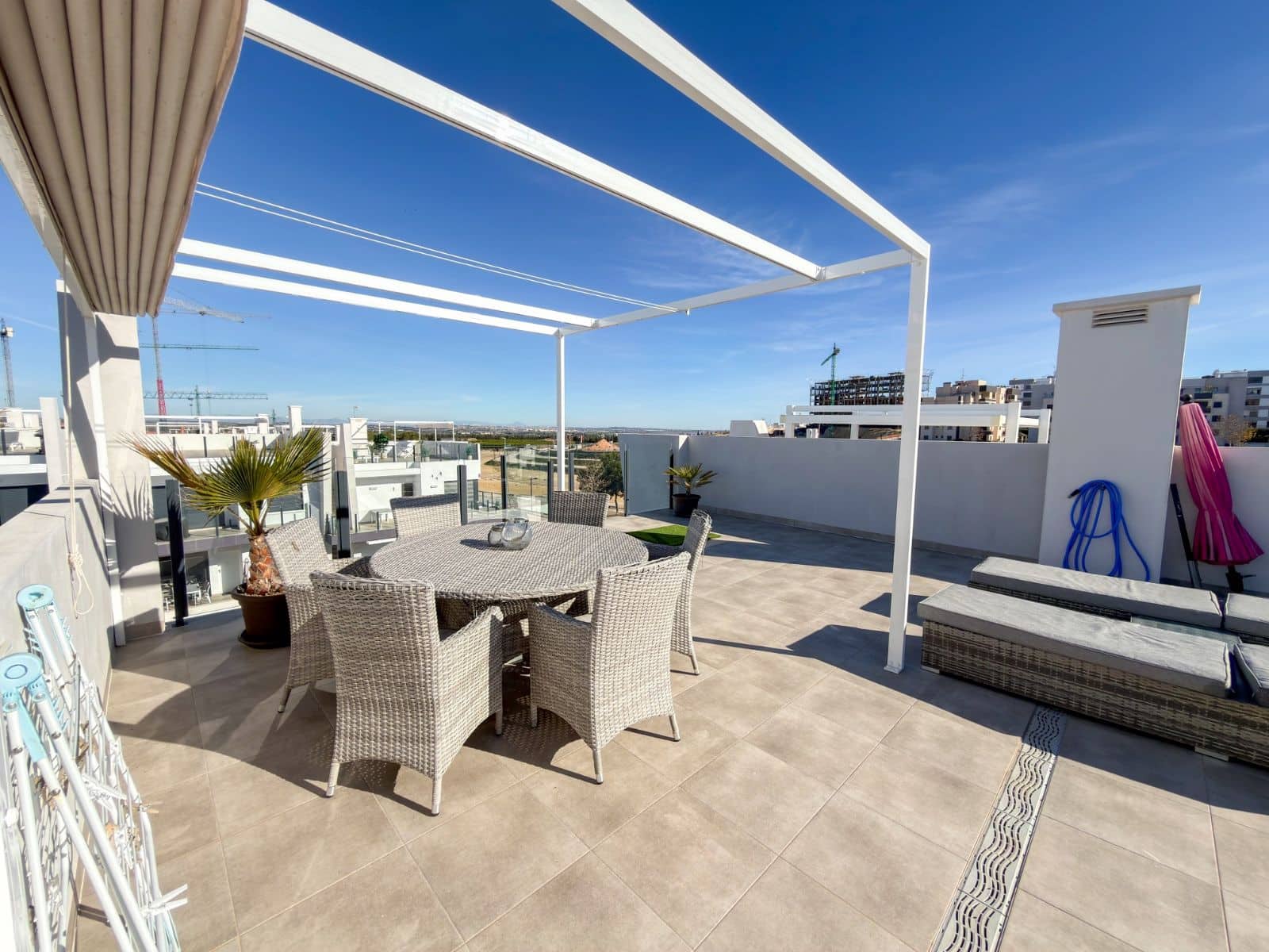 2 bedroom Apartment for sale in San Miguel de Salinas with pool - € 259,000 (Ref: 9840956)