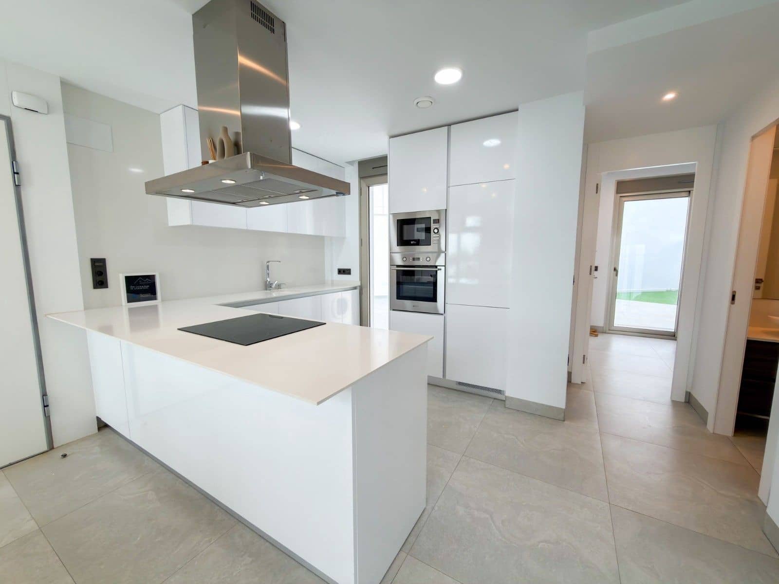 4 Zimmer Villa zu verkaufen in Orihuela Costa mit Pool - 570.000 € (Ref: 9840957)