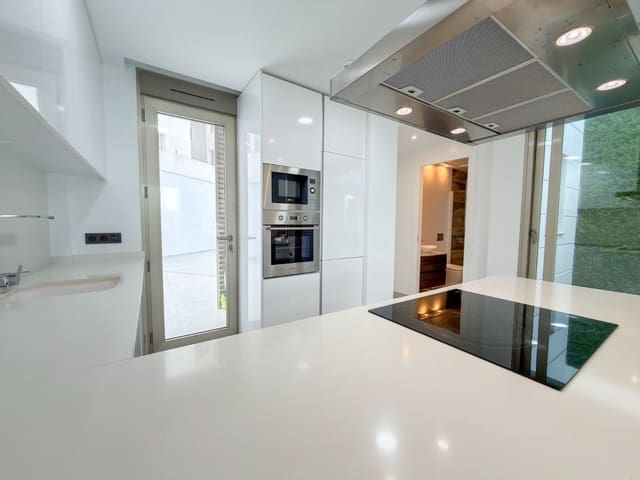 4 Zimmer Villa zu verkaufen in Lomas de Campoamor - Las Ramblas, Orihuela mit Pool - 570.000 € (Ref: 9840957)