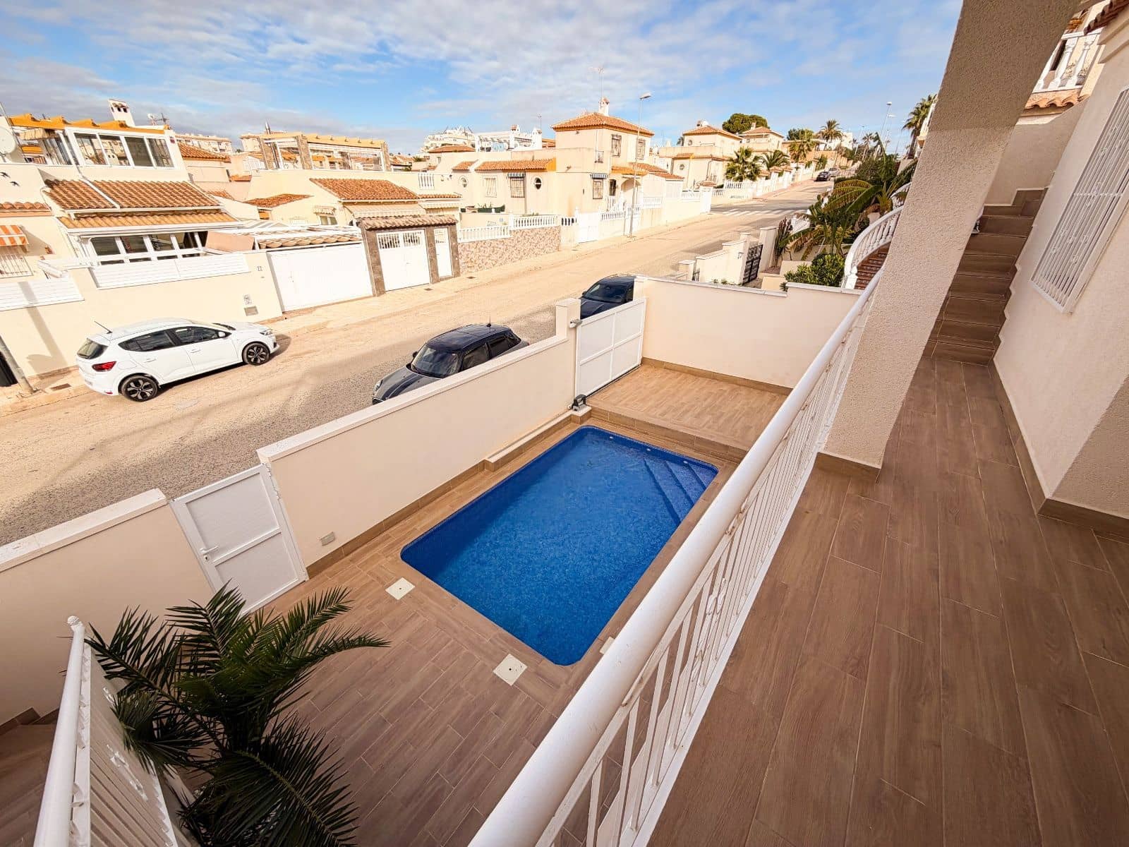 4 Zimmer Villa zu verkaufen in Torrevieja mit Pool Garage - 369.000 € (Ref: 9840958)