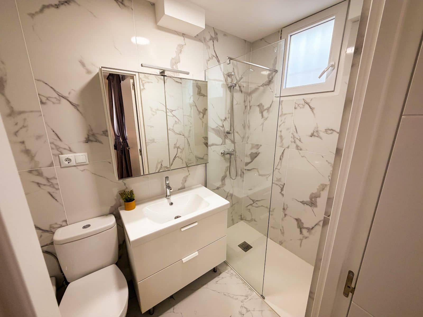 4 Zimmer Villa zu verkaufen in Torrevieja mit Pool Garage - 369.000 € (Ref: 9840958)