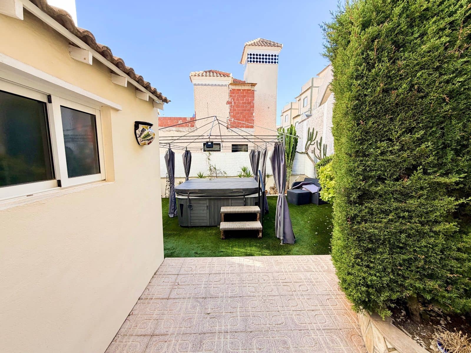 3 soveværelse Villa til salg i Filipinas med garage - € 269.900 (Ref: 9840959)