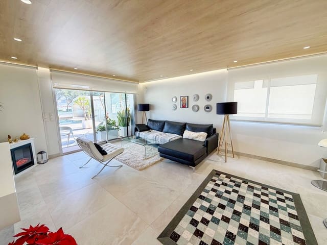 4 Zimmer Villa zu verkaufen in Campoamor, Orihuela mit Pool Garage - 1.890.000 € (Ref: 9840960)