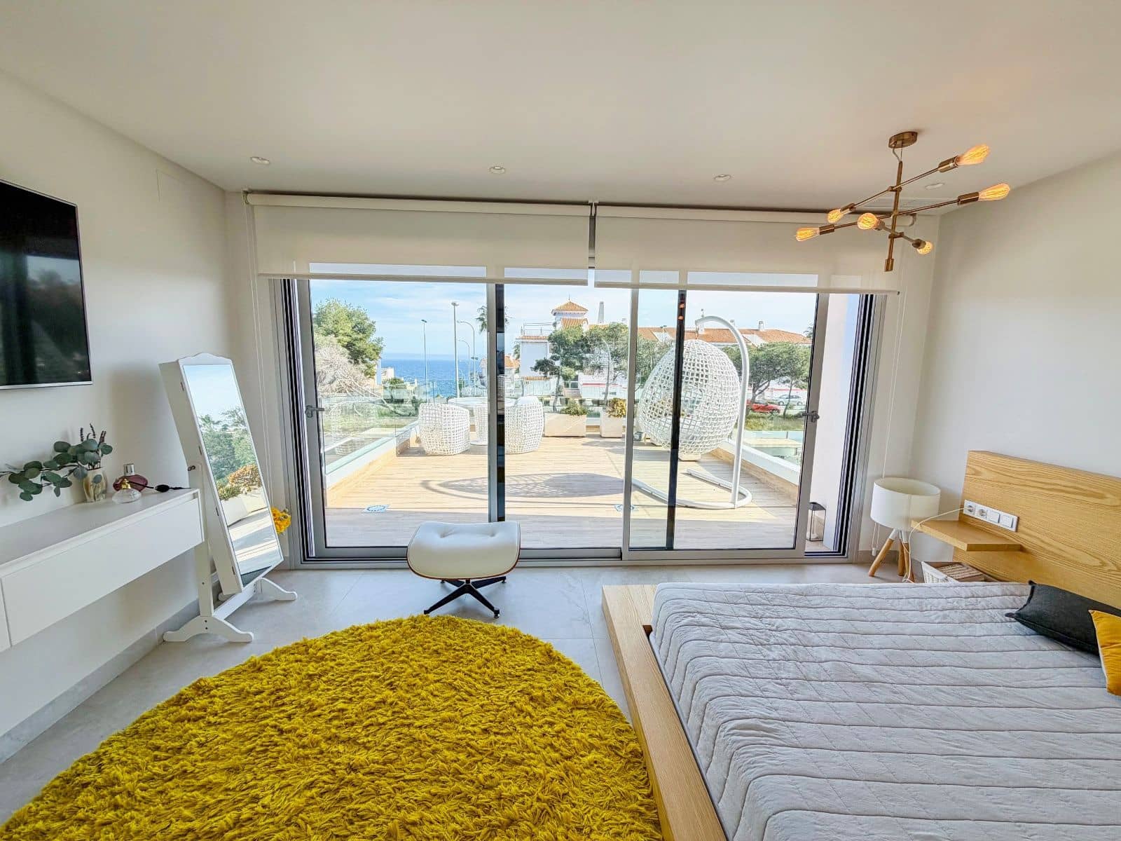 4 Zimmer Villa zu verkaufen in Campoamor mit Pool Garage - 1.890.000 € (Ref: 9840960)