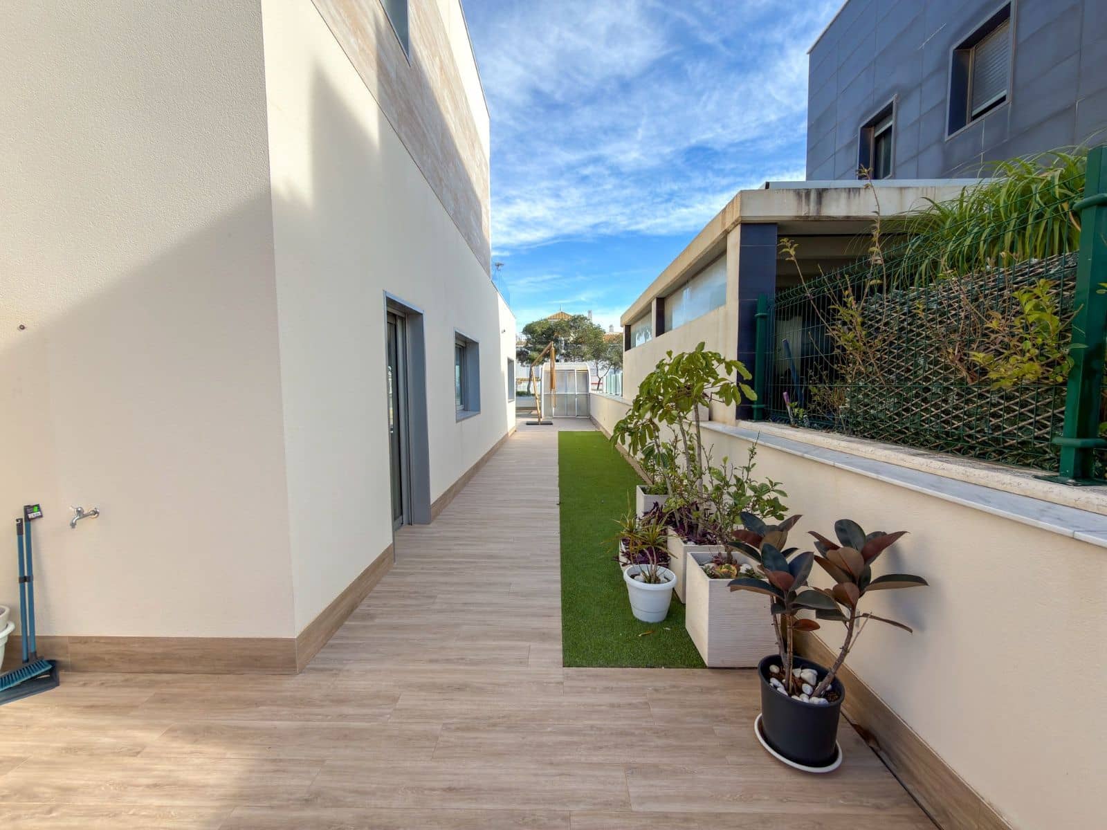 4 Zimmer Villa zu verkaufen in Campoamor mit Pool Garage - 1.890.000 € (Ref: 9840960)