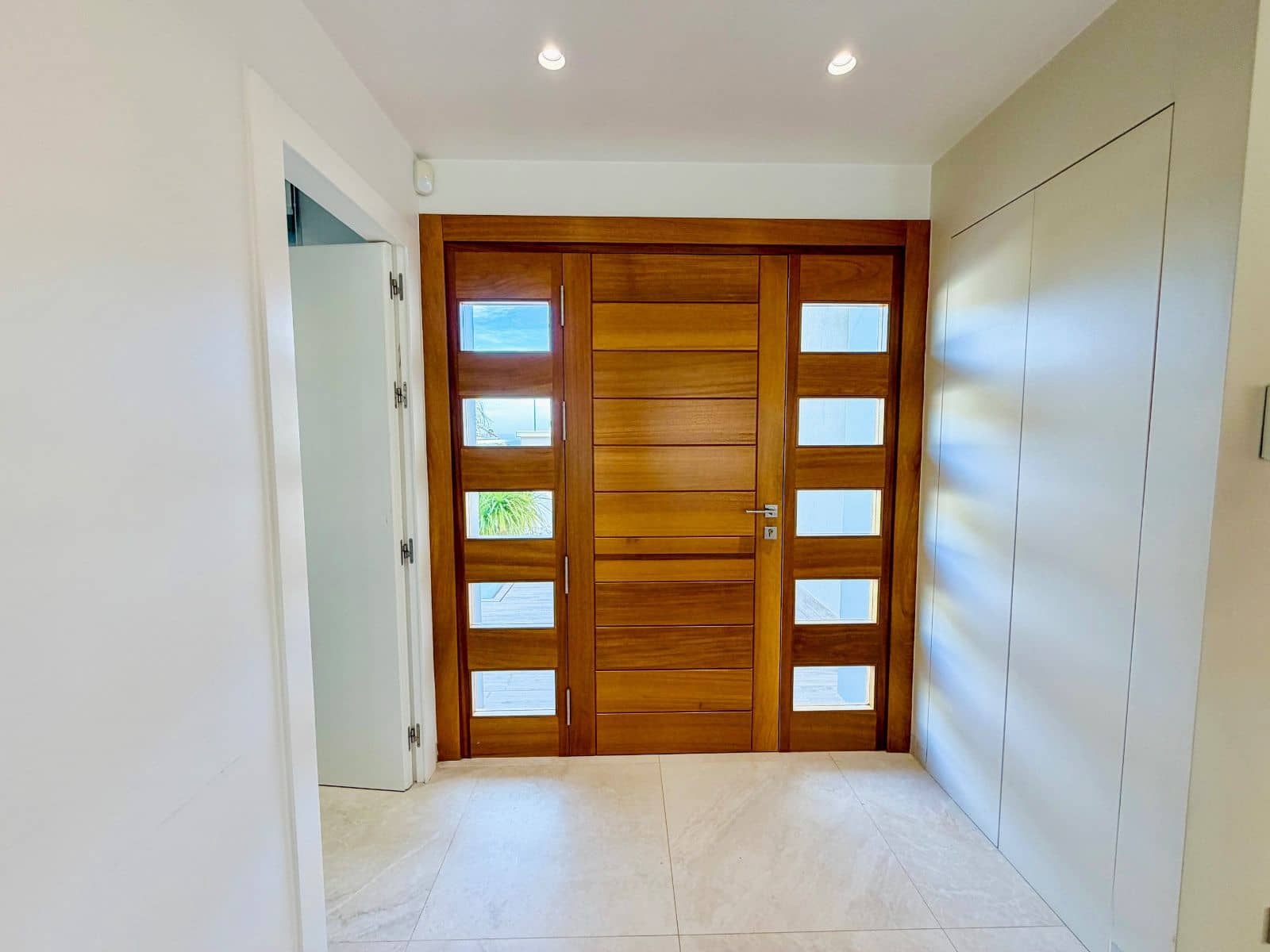 4 Zimmer Villa zu verkaufen in Campoamor mit Pool Garage - 1.890.000 € (Ref: 9840960)