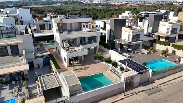 4 Zimmer Villa zu verkaufen in Campoamor, Orihuela mit Pool Garage - 1.890.000 € (Ref: 9840960)