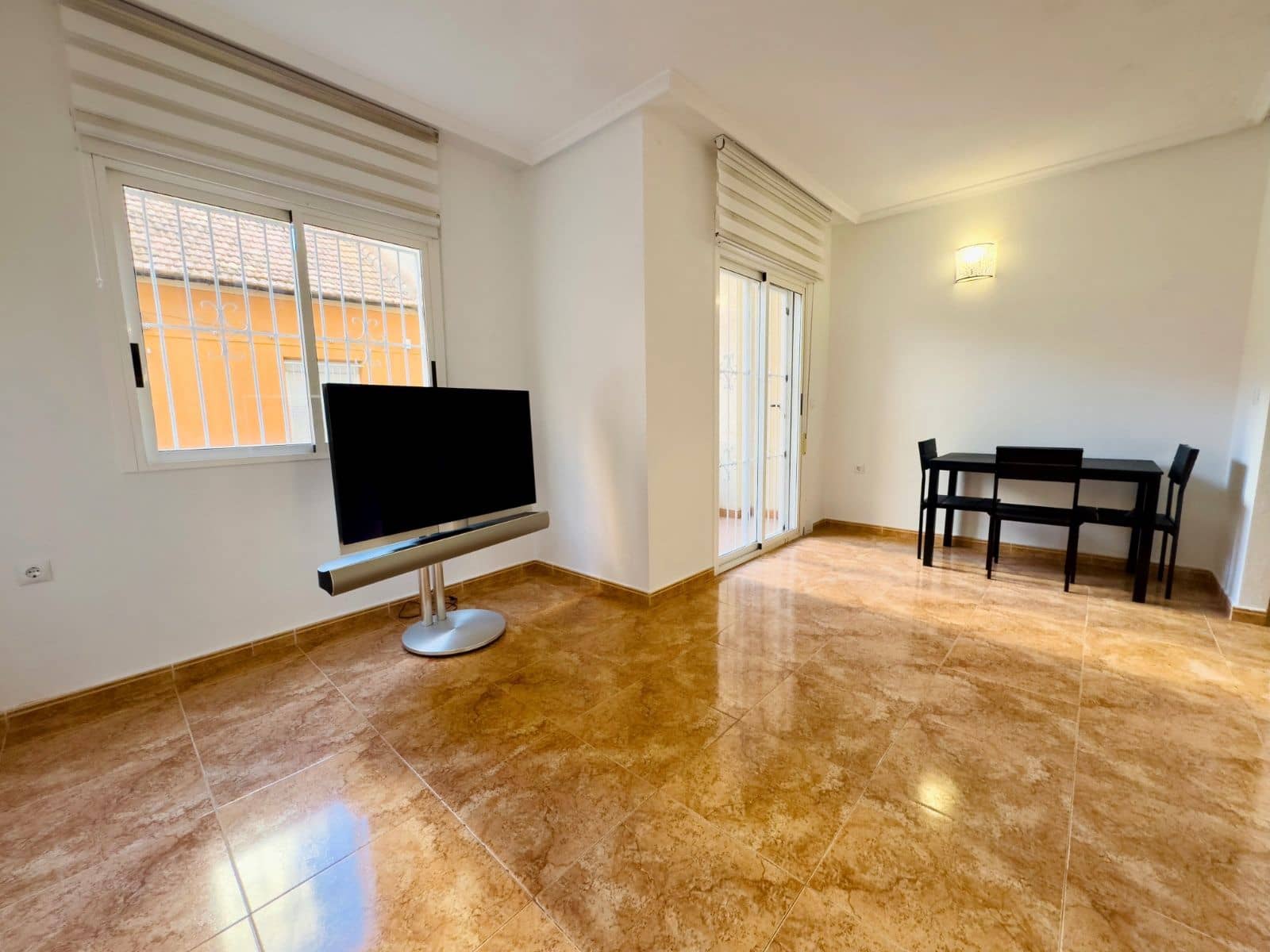 2 bedroom Apartment for sale in Torrevieja with pool garage - € 127,900 (Ref: 9840961)