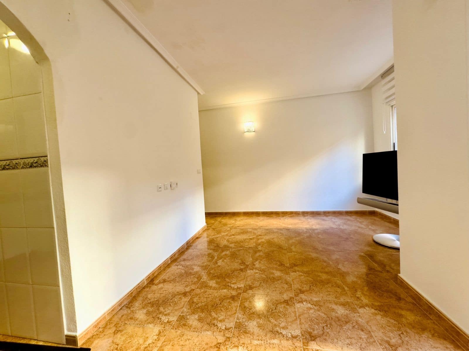 2 bedroom Apartment for sale in Torrevieja with pool garage - € 127,900 (Ref: 9840961)
