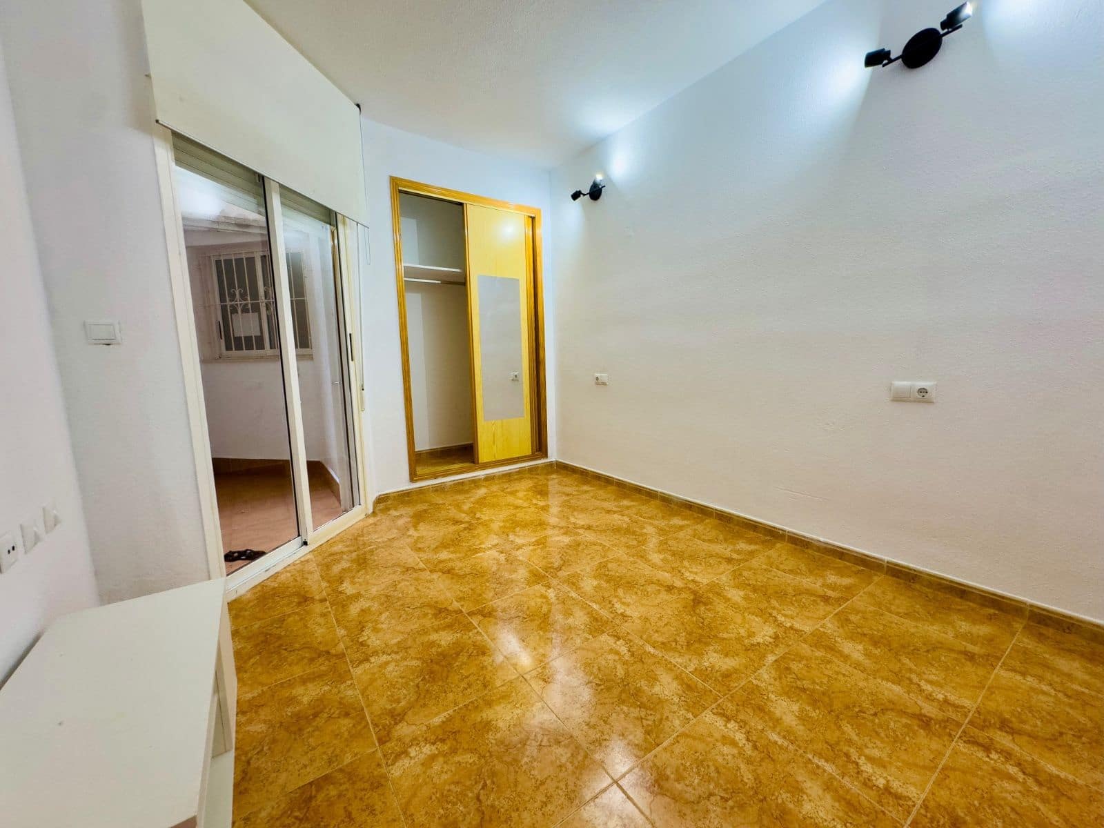2 bedroom Apartment for sale in Torrevieja with pool garage - € 127,900 (Ref: 9840961)