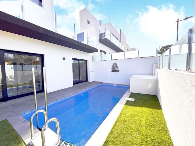 2 soveværelse Villa til salg i Villamartin, Orihuela - € 434.950 (Ref: 9840964)