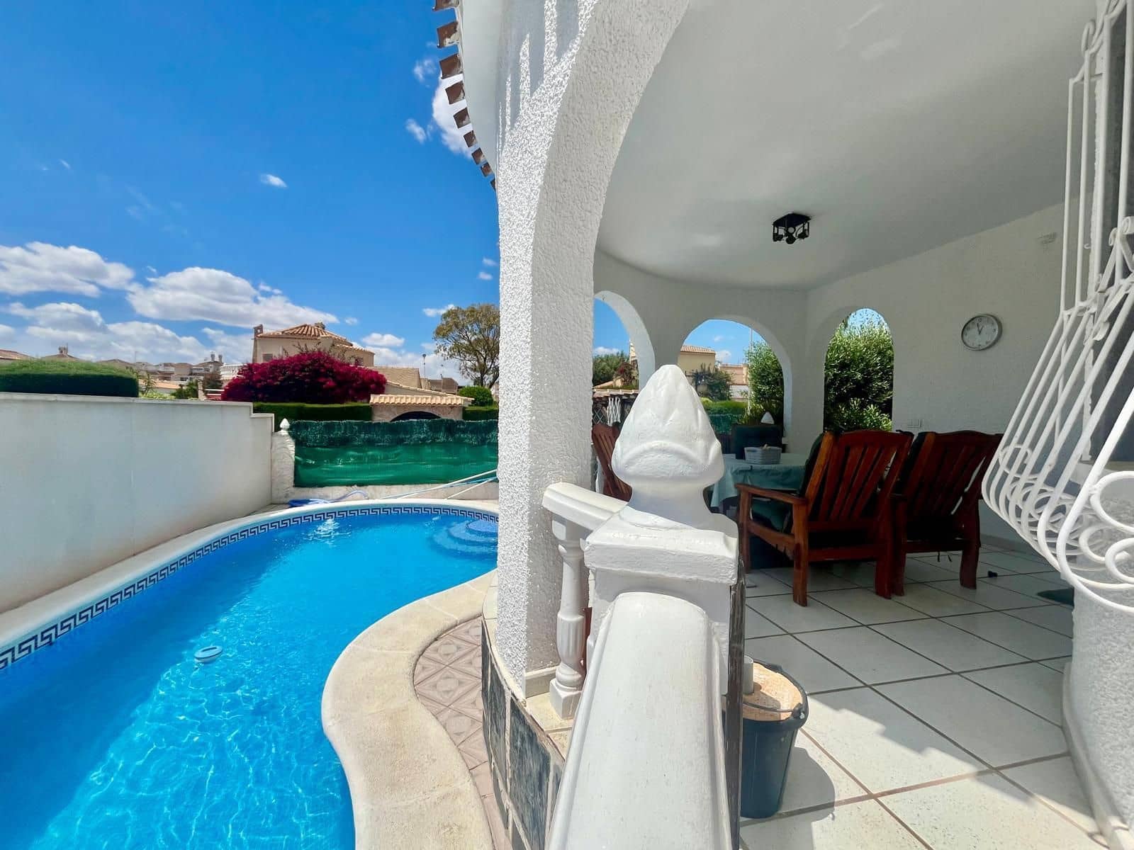 3 Zimmer Villa zu verkaufen in La Florida mit Pool - 335.000 € (Ref: 9840984)