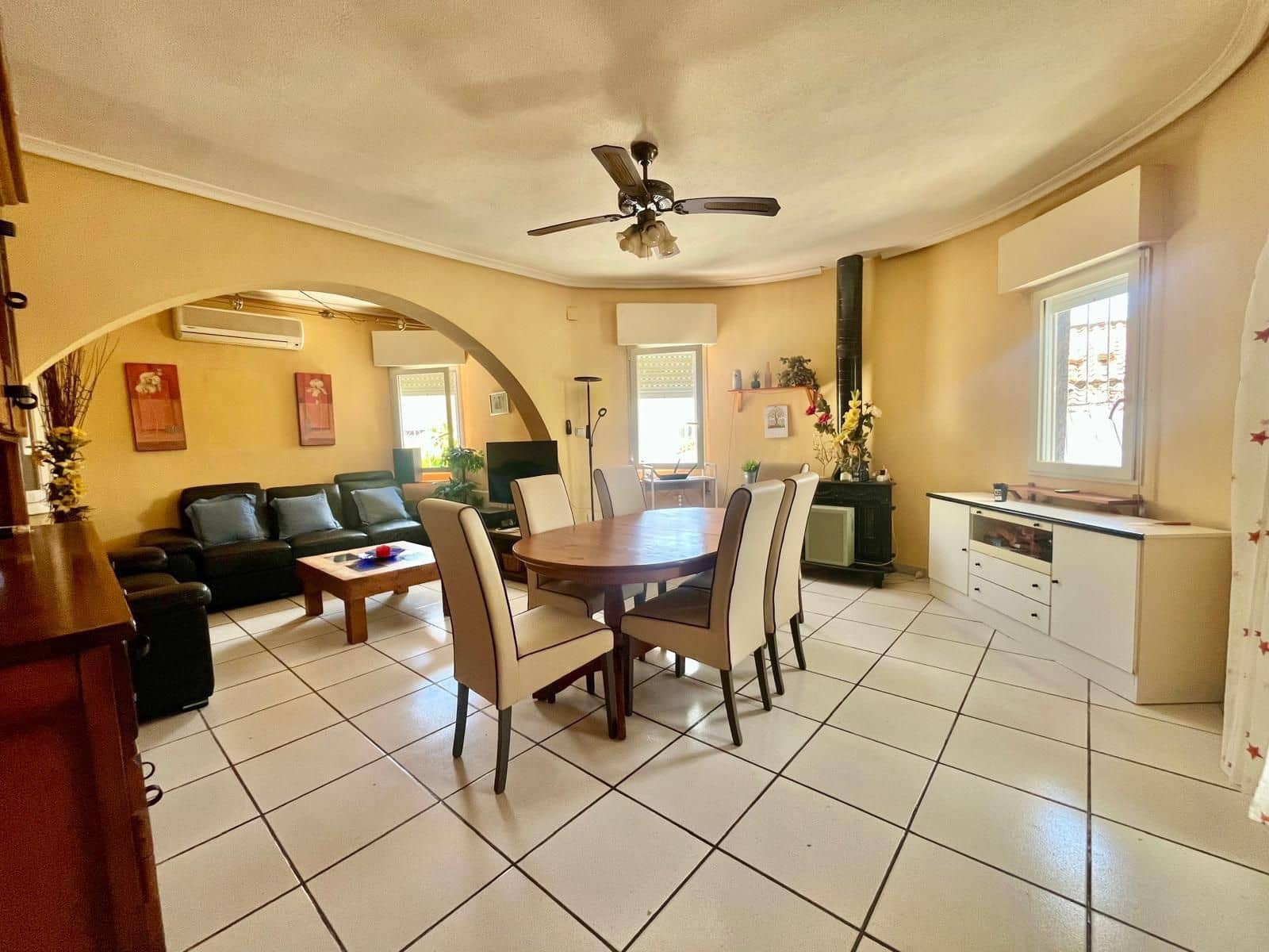 3 Zimmer Villa zu verkaufen in La Florida mit Pool - 335.000 € (Ref: 9840984)