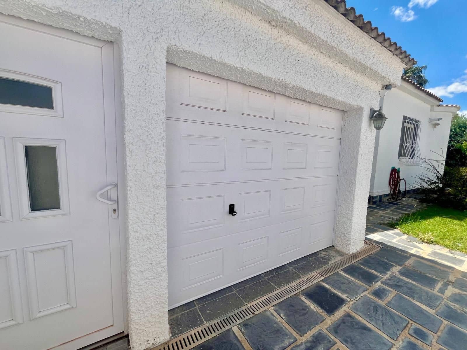 3 Zimmer Villa zu verkaufen in La Florida mit Pool - 335.000 € (Ref: 9840984)
