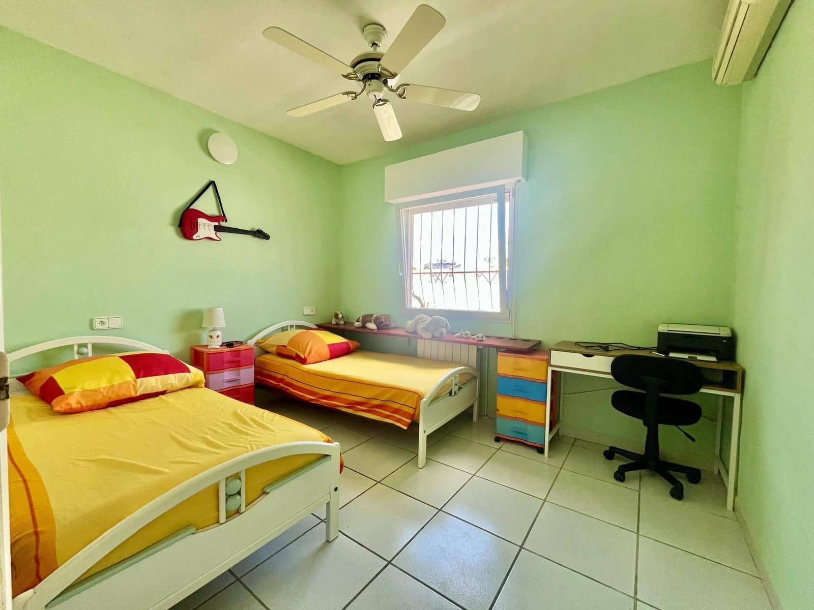 3 Zimmer Villa zu verkaufen in La Florida mit Pool - 335.000 € (Ref: 9840984)