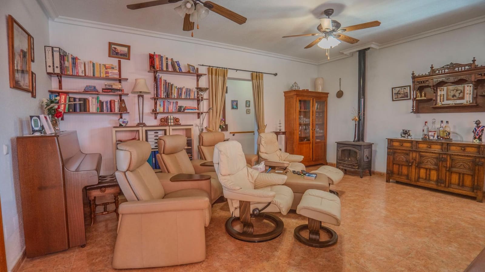 3 Zimmer Finca/Landgut zu verkaufen in Orihuela mit Pool - 379.950 € (Ref: 9846668)