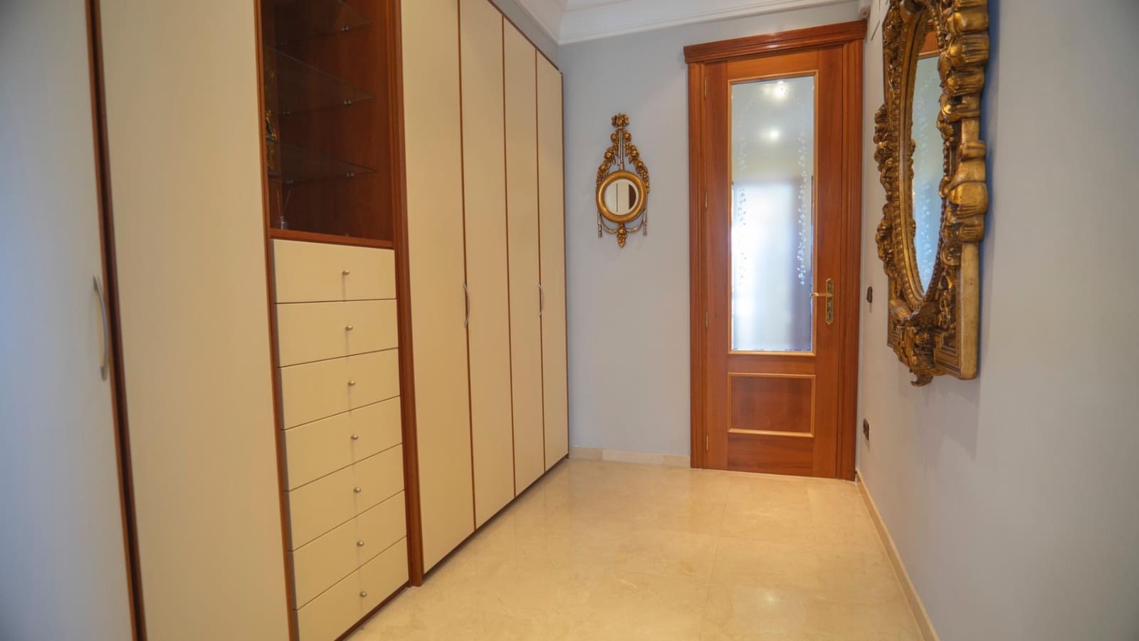 5 soveværelse Lejlighed til salg i Benidorm med swimmingpool - € 1.700.000 (Ref: 9846669)