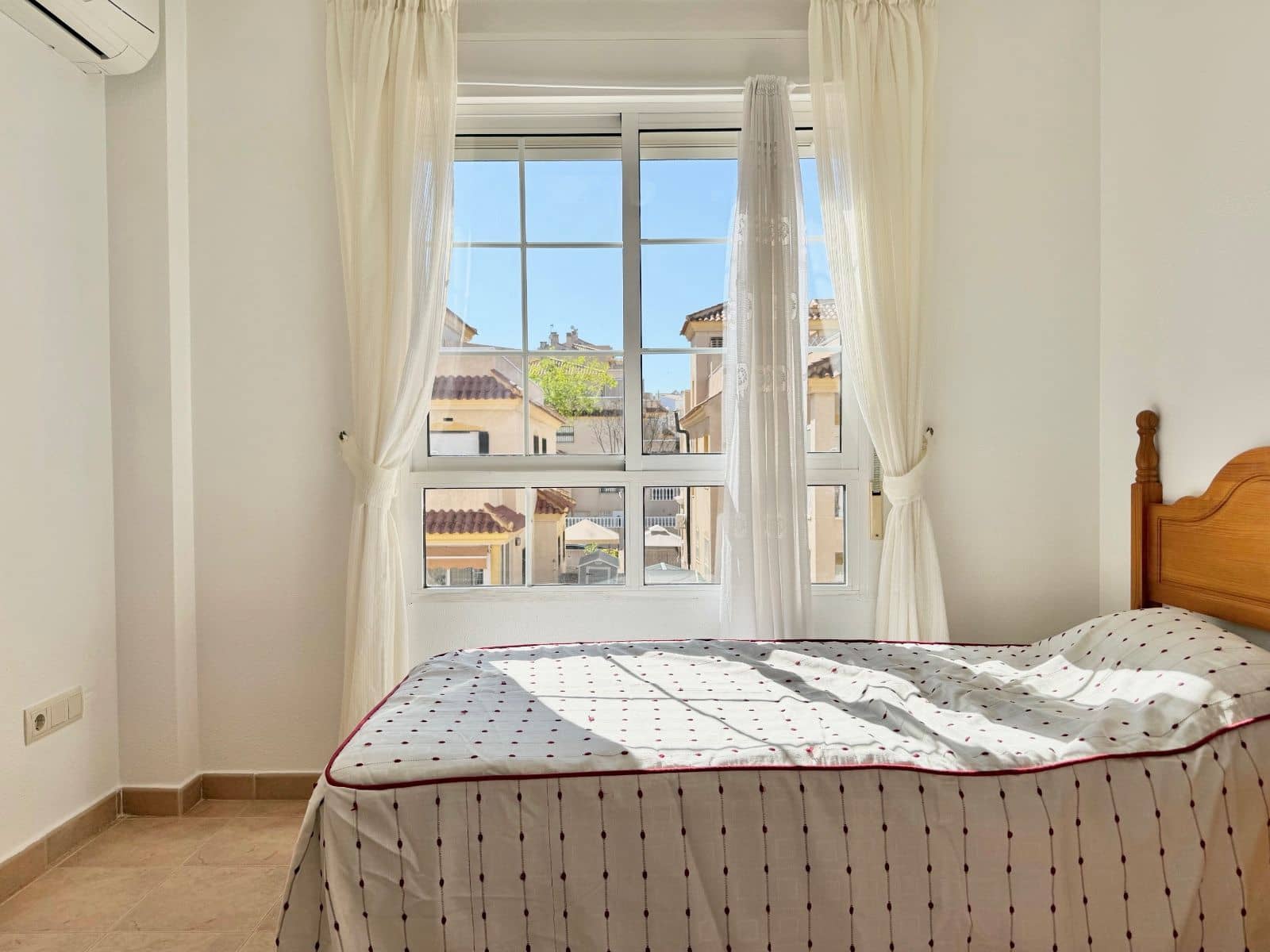 3 bedroom Terraced Villa for sale in Guardamar del Segura with pool - € 185,000 (Ref: 9846673)